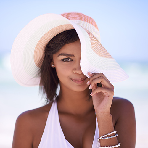 woman in sun hat